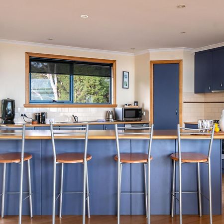 Waterline Holiday Home Coles Bay Dış mekan fotoğraf